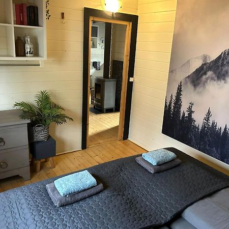 Carpe Diem, Het Ruime Chalet Met Houtkachel Nabij Wildlands Emmen Schoonebeek Exteriör bild