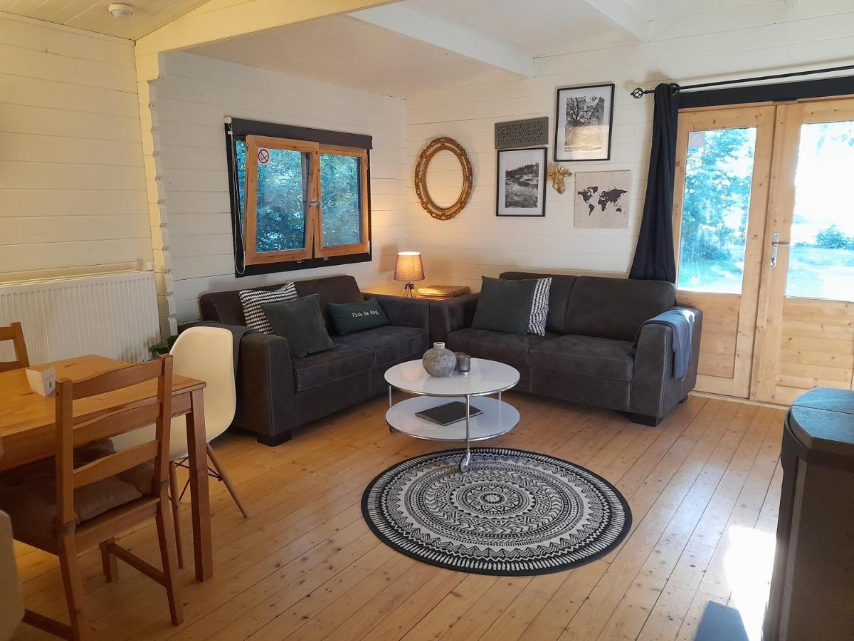 Carpe Diem, Het Ruime Chalet Met Houtkachel Nabij Wildlands Emmen Schoonebeek Exteriör bild