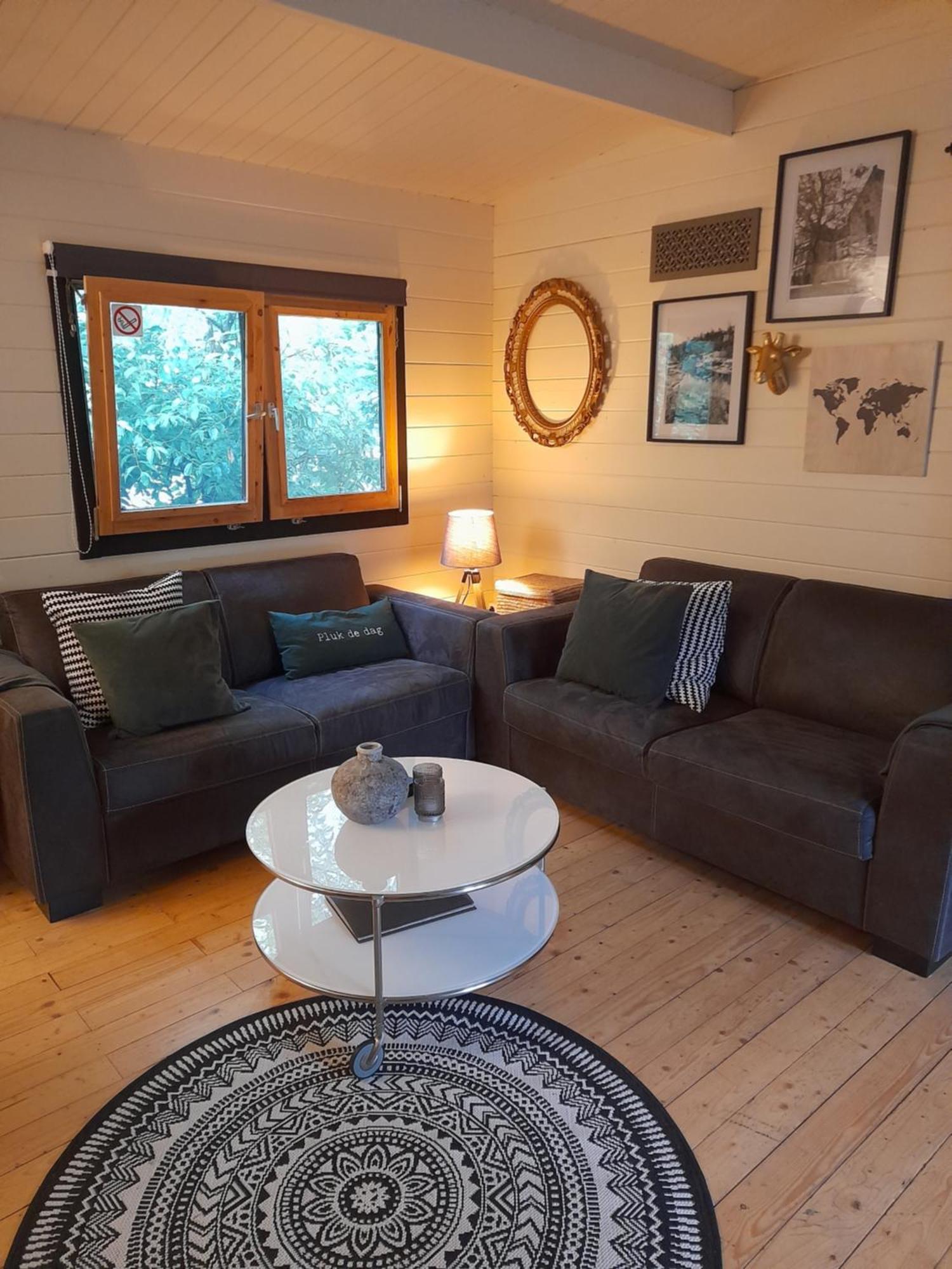 Carpe Diem, Het Ruime Chalet Met Houtkachel Nabij Wildlands Emmen Schoonebeek Rum bild